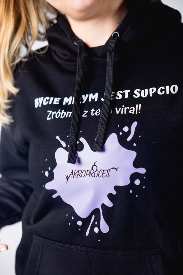 Czarna Akrobluza - slogan